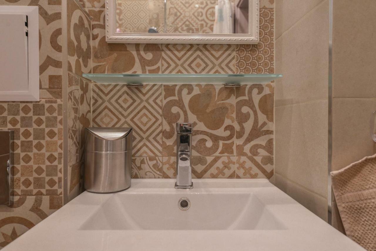 Welcoming One Bedroom On Vasil Levski Boulevard By Flat Mаnager صوفيا المظهر الخارجي الصورة